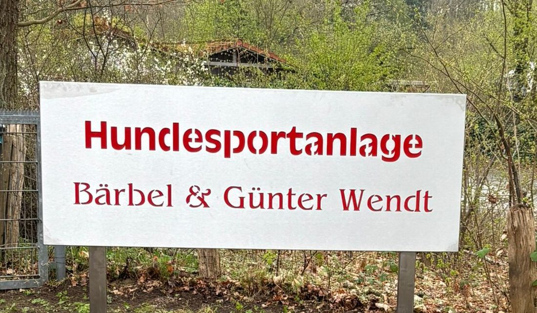 Feierliche Umbenennung unserer Platzanlage